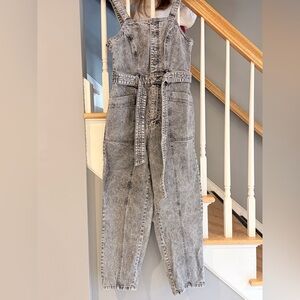 Universal Thread Women's Black/Grey Denim Overalls